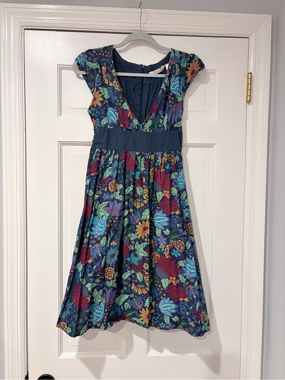 Derek Heart Floral Dress Size L Fit & Flare Tie Back V-Neck Cotton